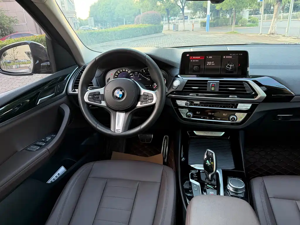 BMW X3 2019 — фото 17