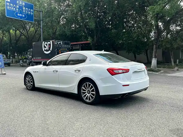 Maserati Ghibli 2015