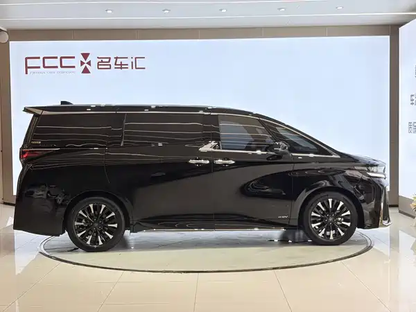 Toyota Vellfire 2025