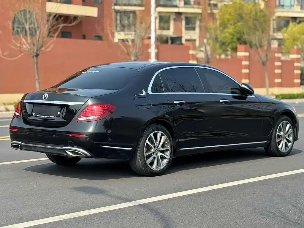 Mercedes-Benz E-Class 2020 — фото 7