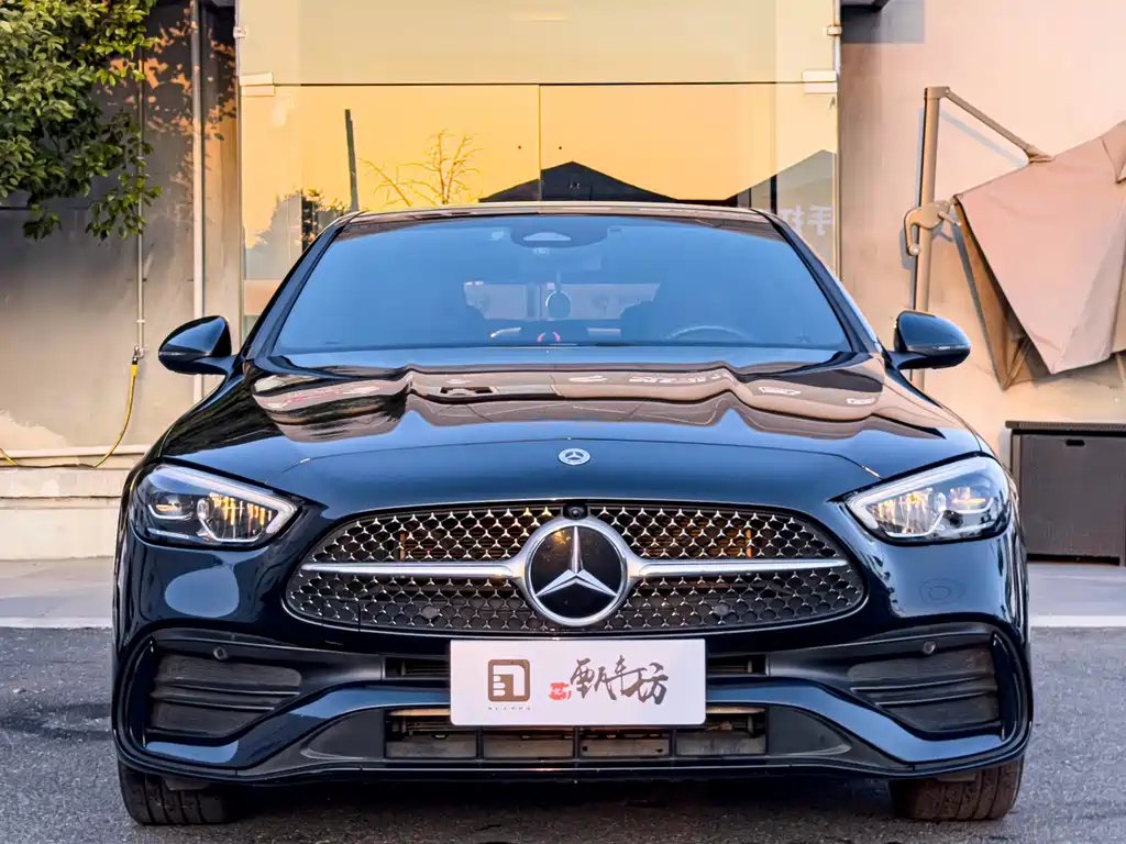 Mercedes-Benz C-Class 2023 — фото 2