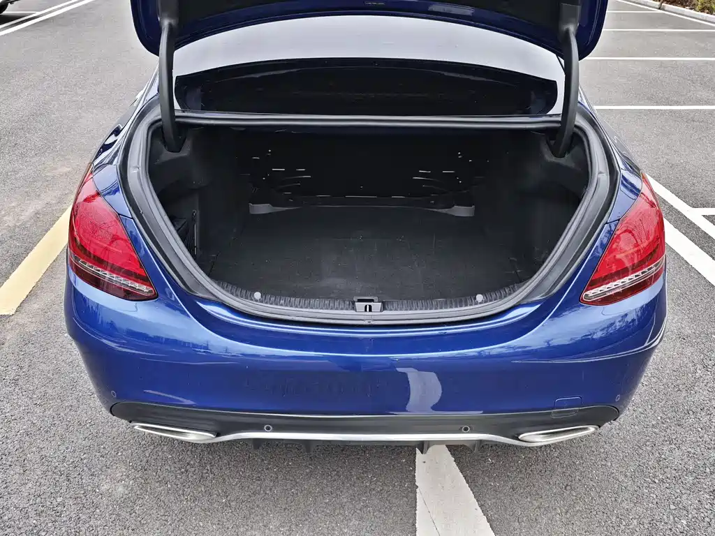 Mercedes-Benz C-Class 2019 — фото 13