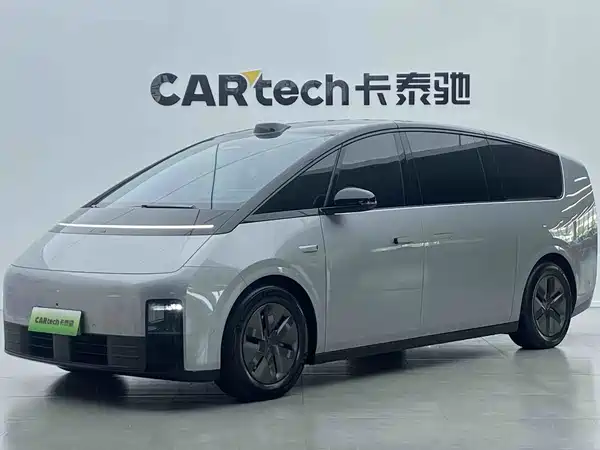 Li Auto MEGA 2025