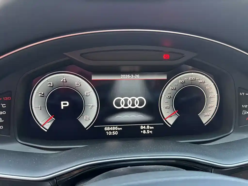 Audi Q7 2023 — фото 31