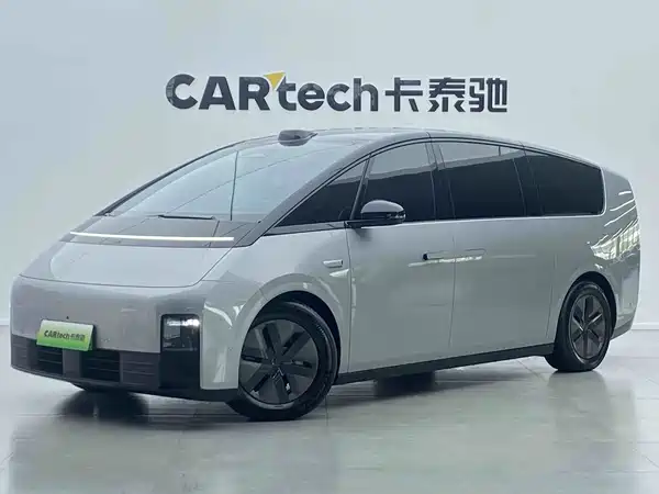 Li Auto MEGA 2025