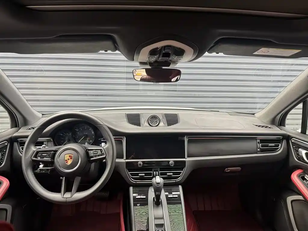 Porsche Macan 2023 — фото 20