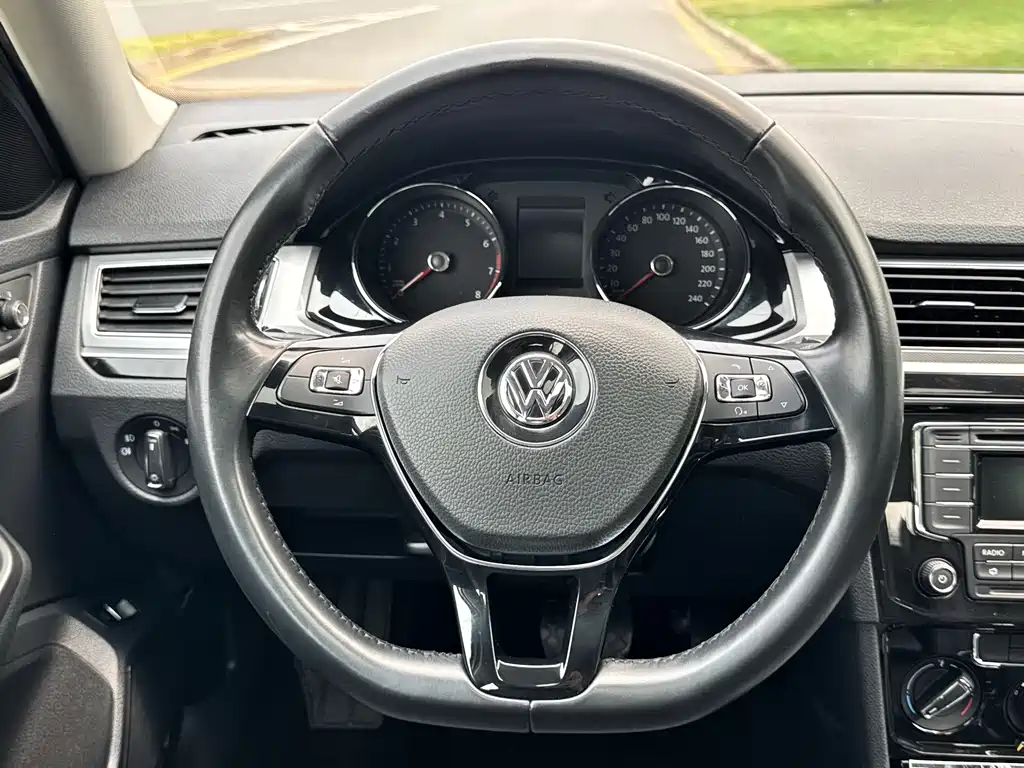Volkswagen Bora 2018 — фото 13