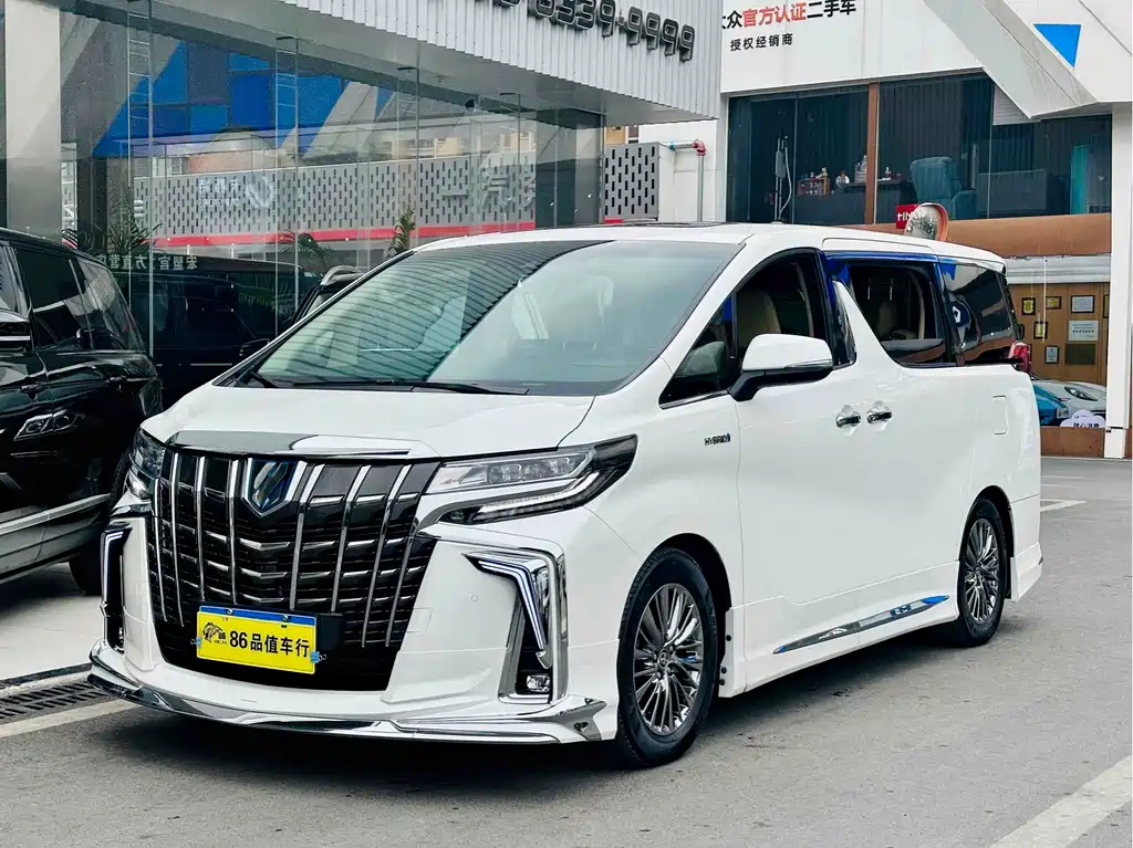 Toyota Alphard 2019 — фото 1