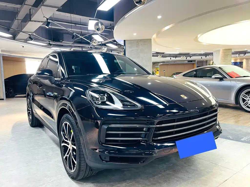Porsche Cayenne Hybrid 2023 — фото 2