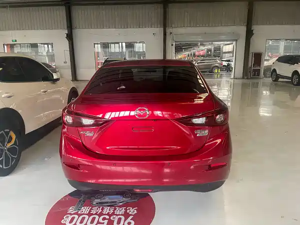 Mazda 3 Axela 2015
