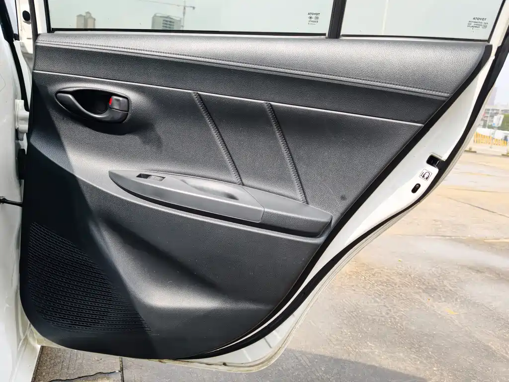 Toyota Vios 2017 — фото 21