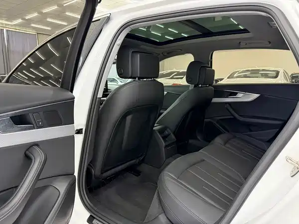 Audi A4L 2020