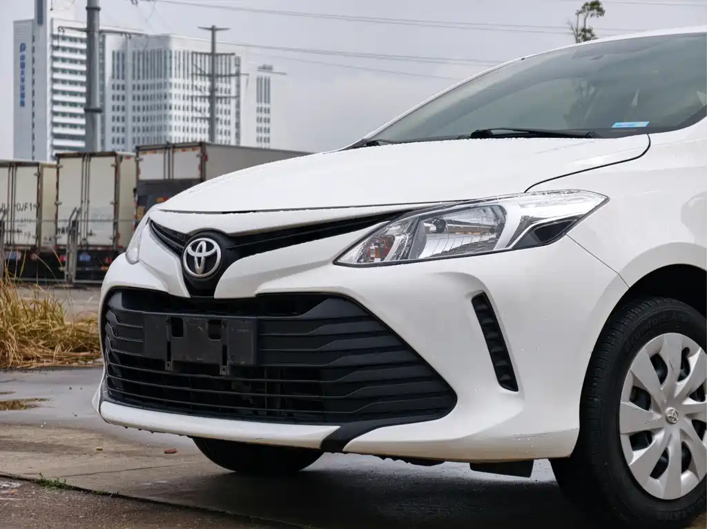 Toyota Vios 2017 — фото 14