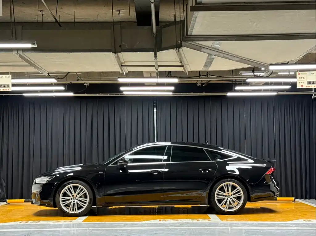 Audi A7 2019 — фото 18