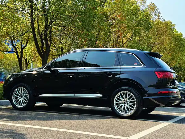 Audi Q7 2016