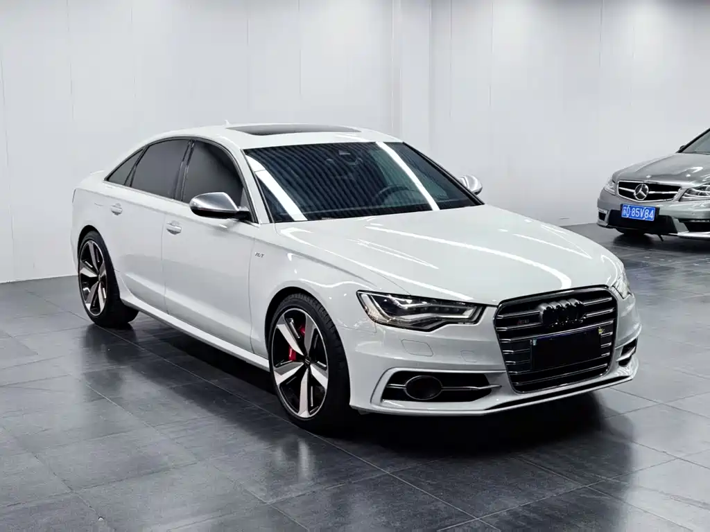 Audi S6 2013 — фото 3