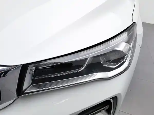 Geely Emgrand 2023