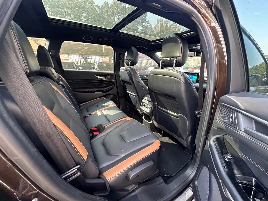 Ford Edge 2021 — фото 10