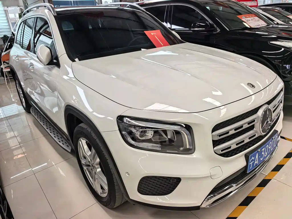 Mercedes-Benz GLB 2021