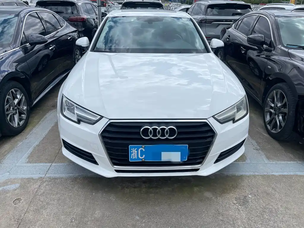 Audi A4L 2017 — фото 2