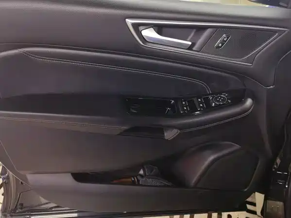 Ford Edge 2016