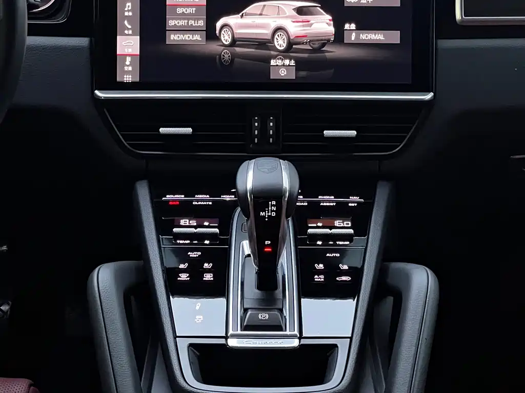 Porsche Cayenne 2022 — фото 24