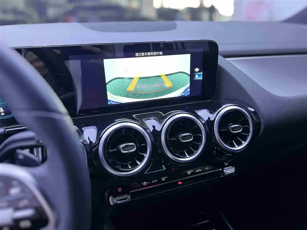 Mercedes-Benz GLA 2022 — фото 8