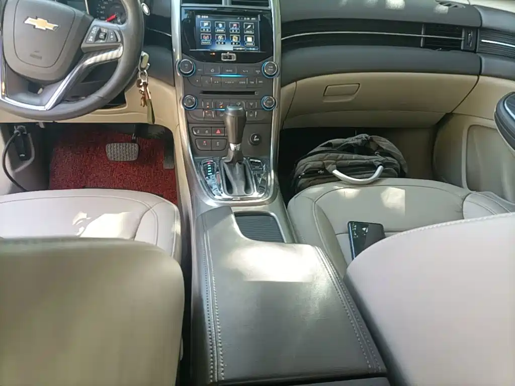 Chevrolet Malibu 2015 — фото 14