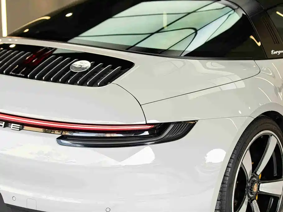 Porsche 911 2022 — фото 4