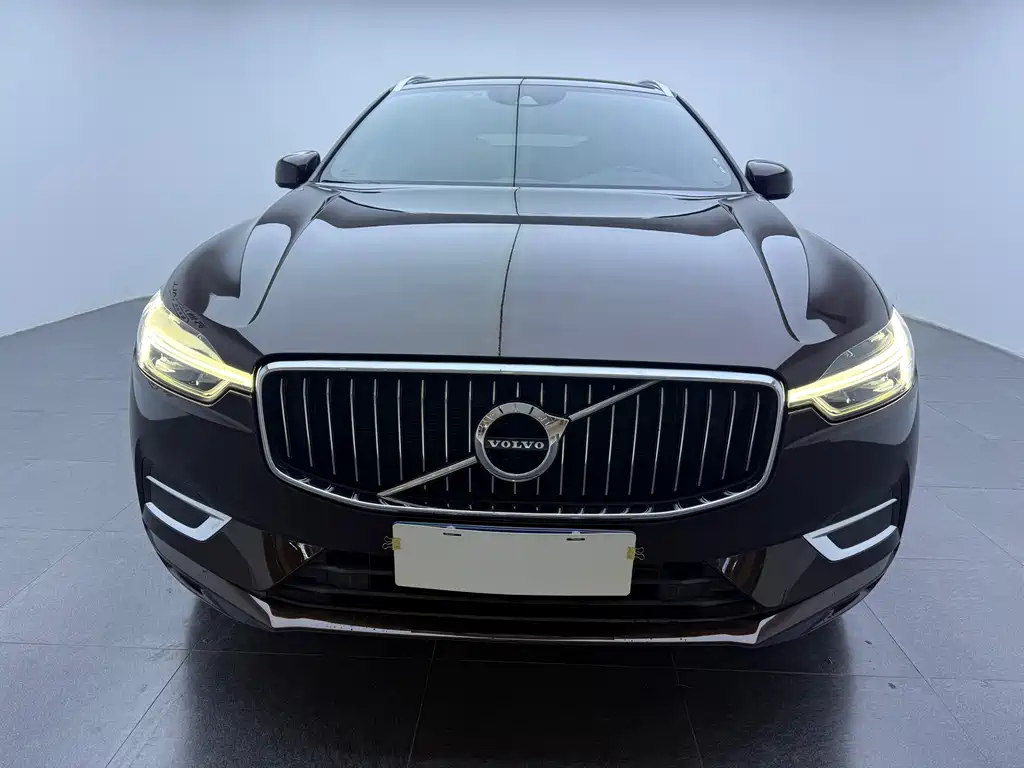Volvo XC60 2021 — фото 2