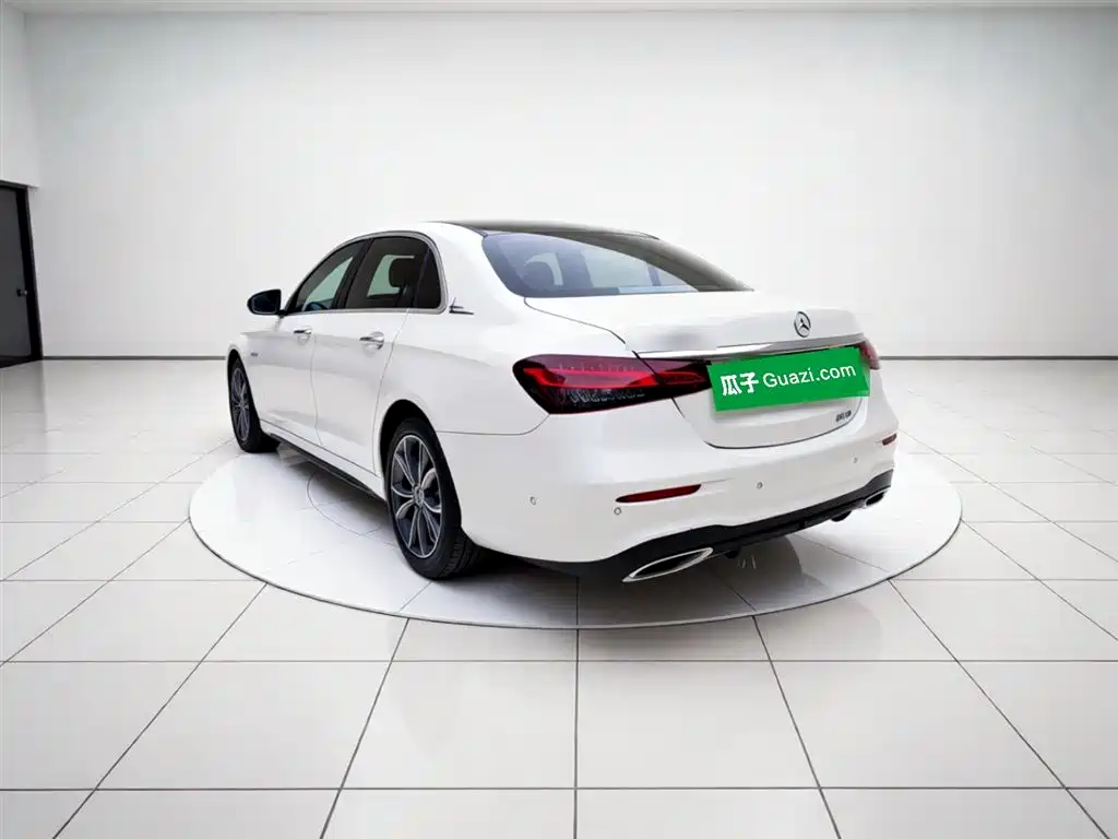 Mercedes-Benz E-Class 2022