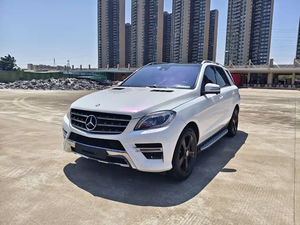 Mercedes-Benz M-Class 2015 — фото 1