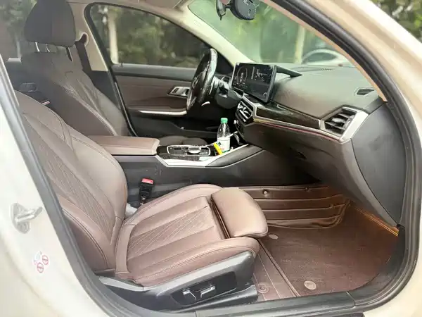BMW 3 Series 2024