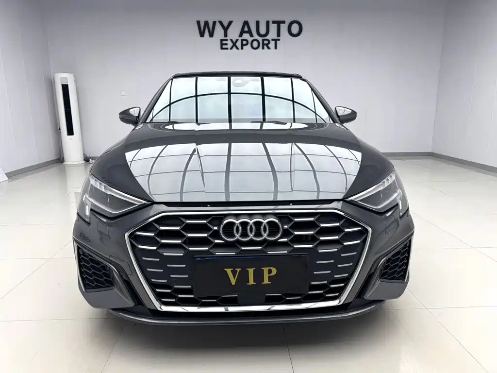 Audi A3 2023 — фото 2