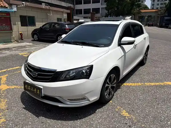 Geely Emgrand 2015