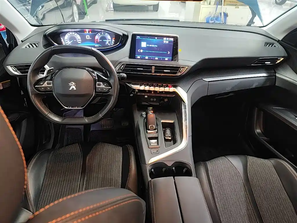 Peugeot 5008 2018 — фото 10