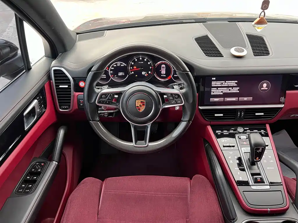 Porsche Cayenne 2022 — фото 11