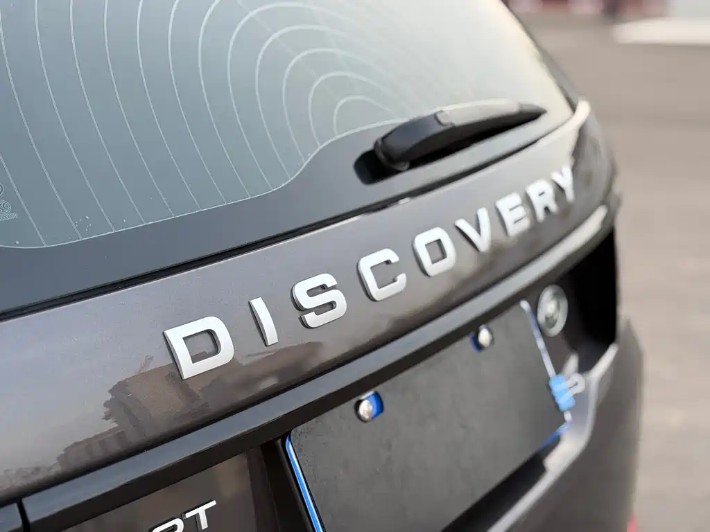 Land Rover Discovery Sport 2023 — фото 4