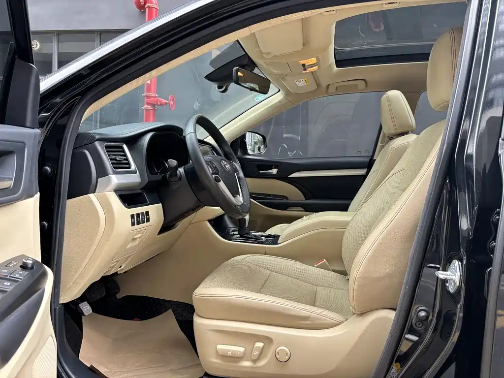 Toyota Highlander 2019 — фото 10