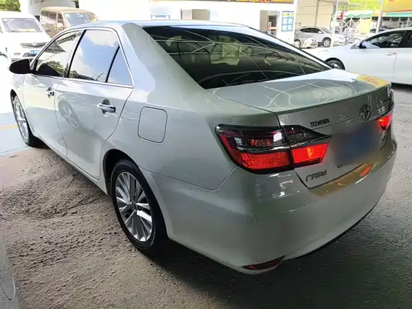 Toyota Camry 2015