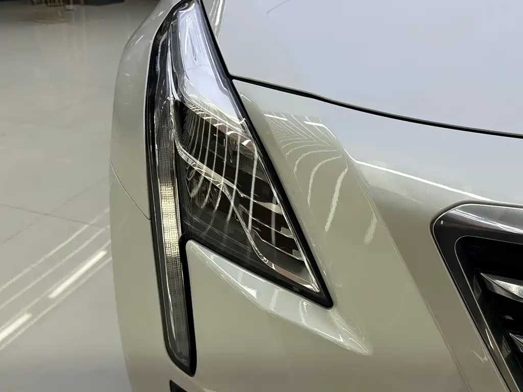 Cadillac CT6 2018 — фото 14