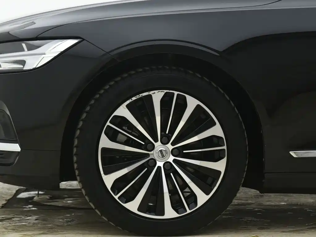 Volvo S90 2024 — фото 12