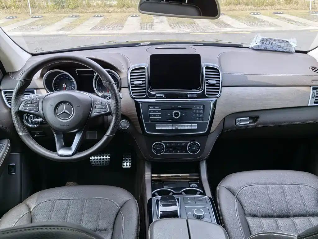 Mercedes-Benz GLE 2018 — фото 10