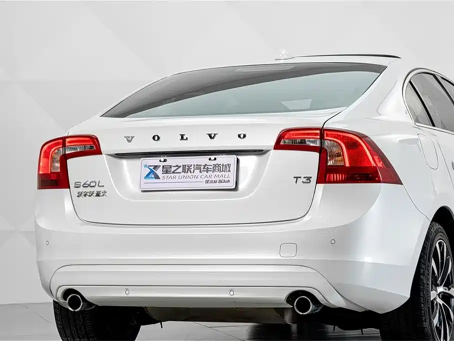Volvo S60 2018 — фото 7