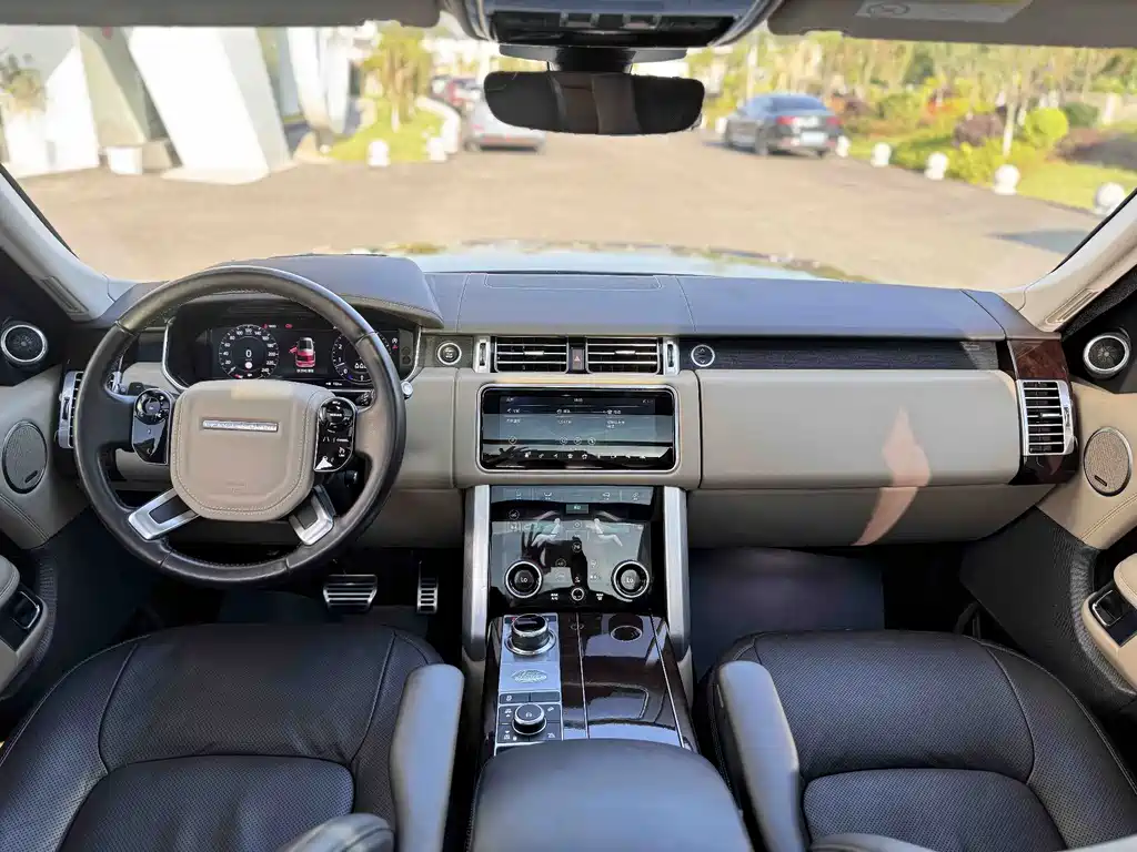 Land Rover Range Rover 2021 — фото 10