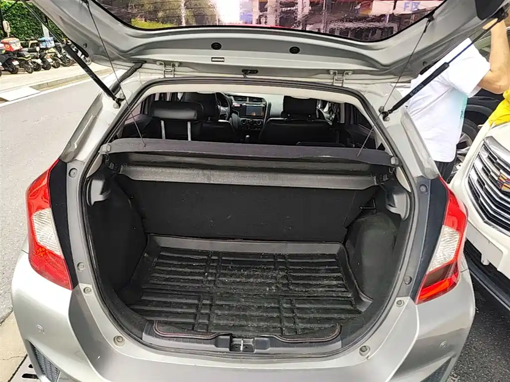 Honda Fit 2016 — фото 18