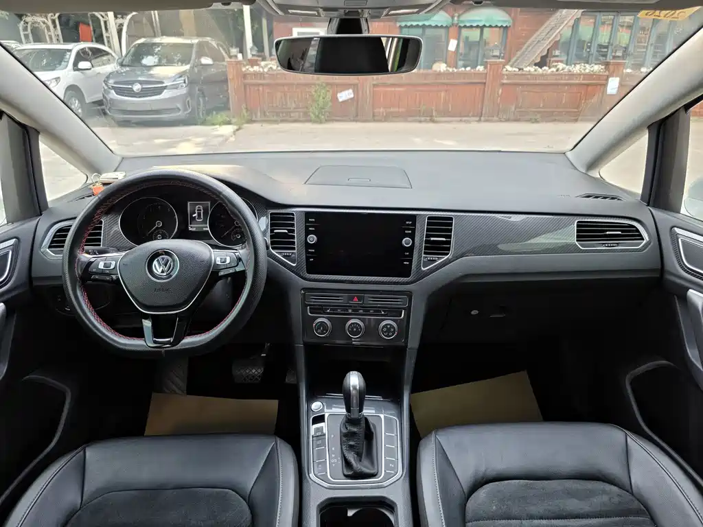 Volkswagen Golf Jialu 2018 — фото 21