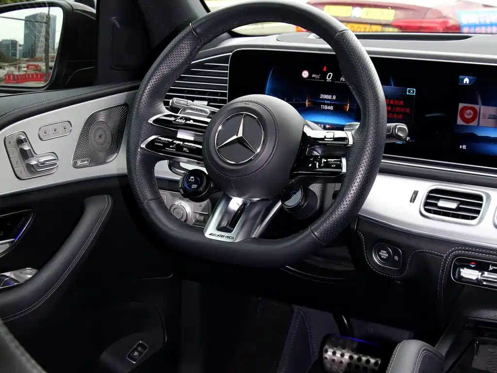 Mercedes-Benz GLE AMG 2024 — фото 5