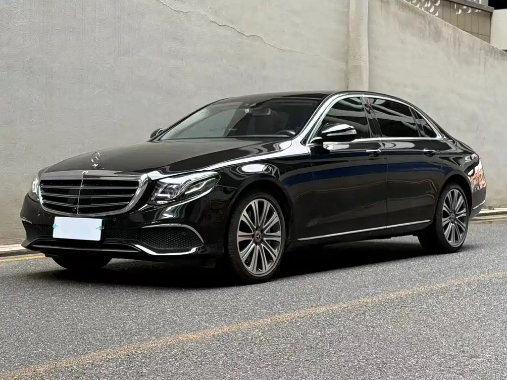 Mercedes-Benz E-Class 2019 — фото 1