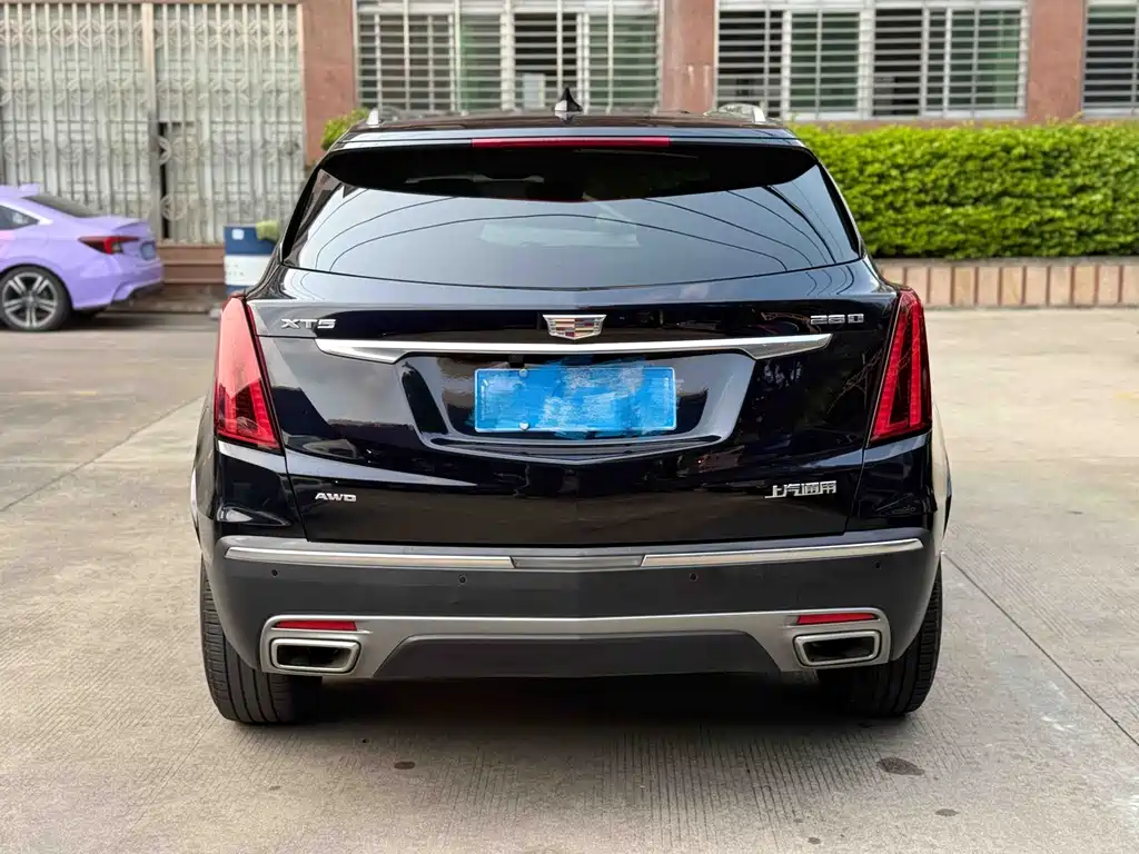 Cadillac XT5 2021 — фото 5